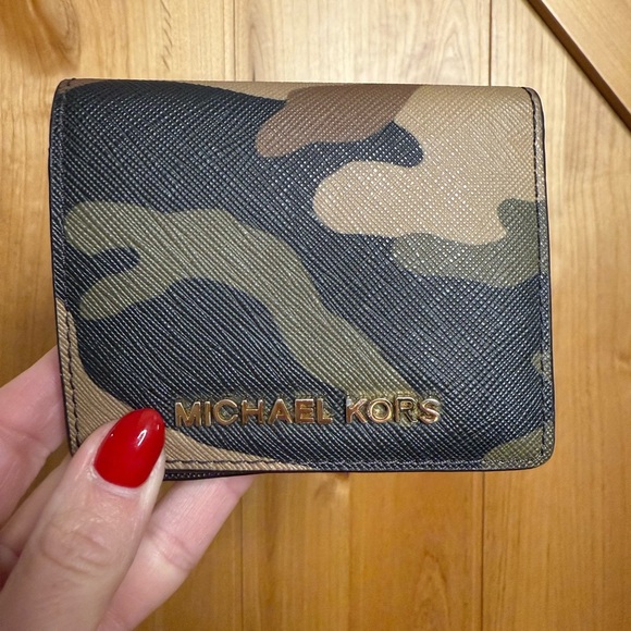michael kors camouflage Small Wallet Black Green - Picture 1 of 3